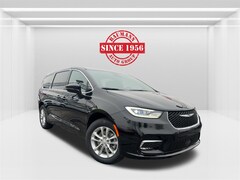 2026 Chrysler Pacifica SELECT AWD Passenger Van
