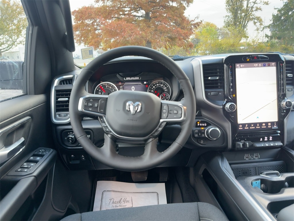 New 2026 Ram 1500 BIG HORN CREW CAB 4X4 5'7 BOX Pickup