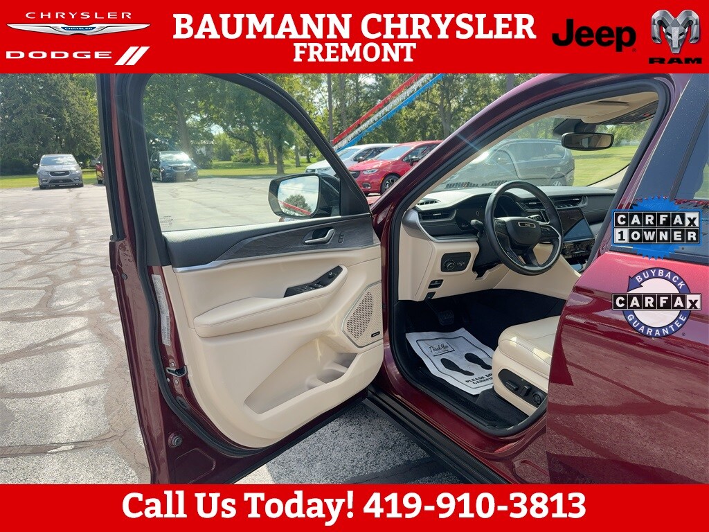 2021 Jeep Grand Cherokee Limited photo 2