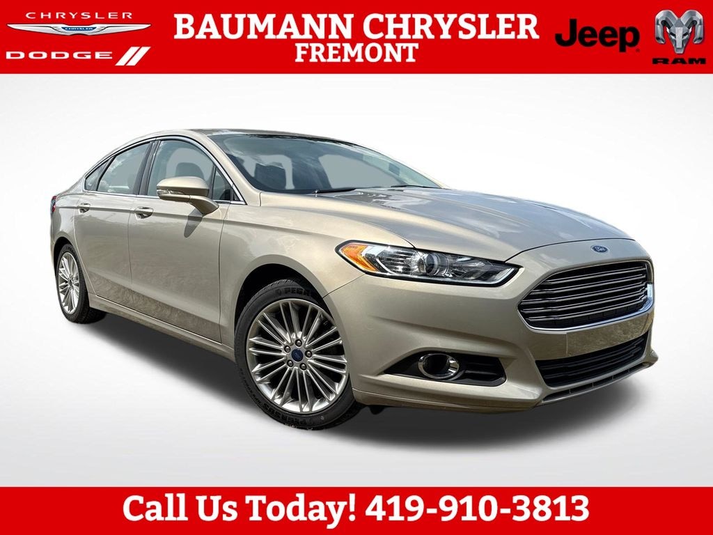 Used 2015 Ford Fusion SE Sedan