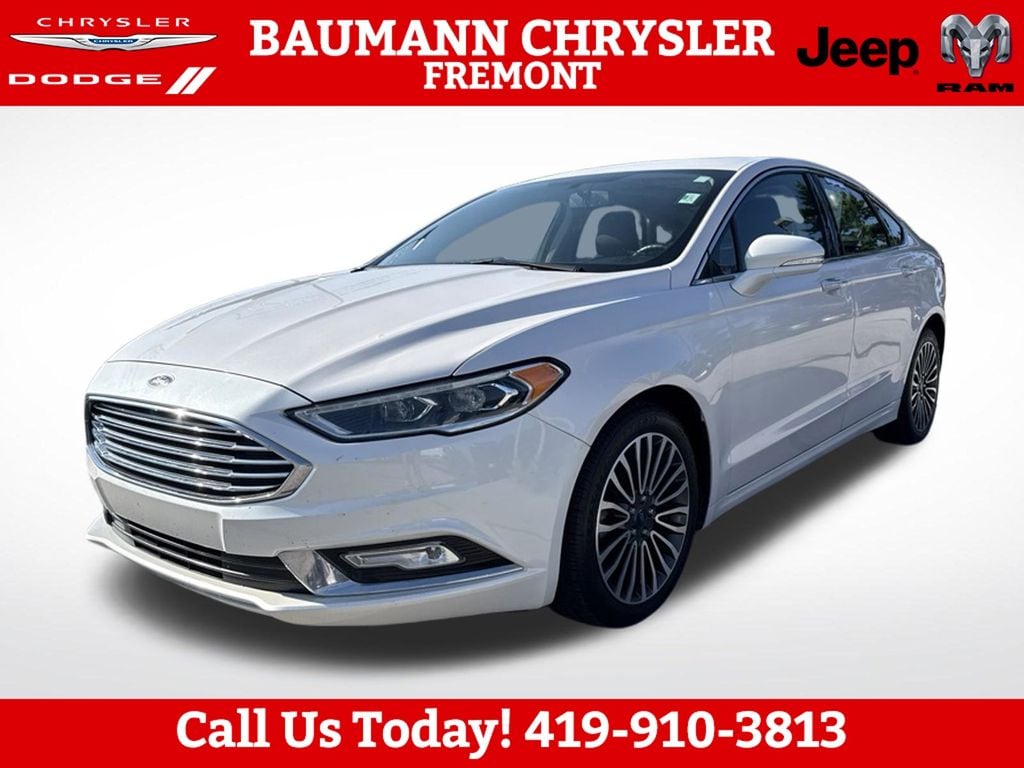 Used 2017 Ford Fusion SE Sedan