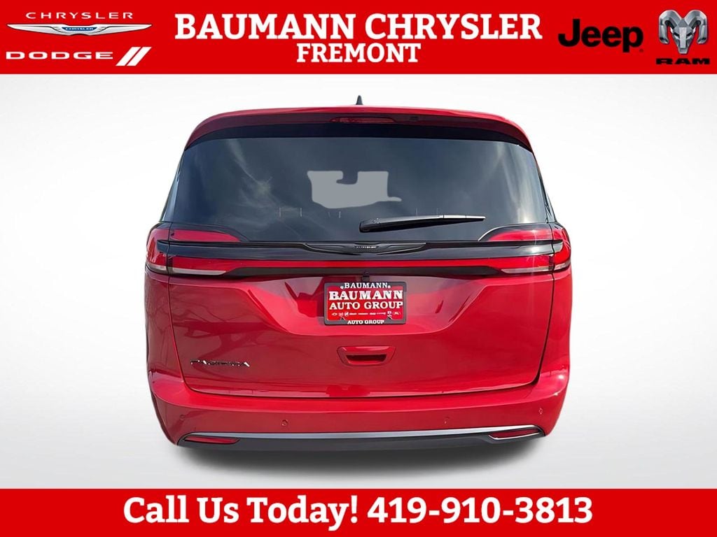 2026 Chrysler Pacifica Select - Photo 6