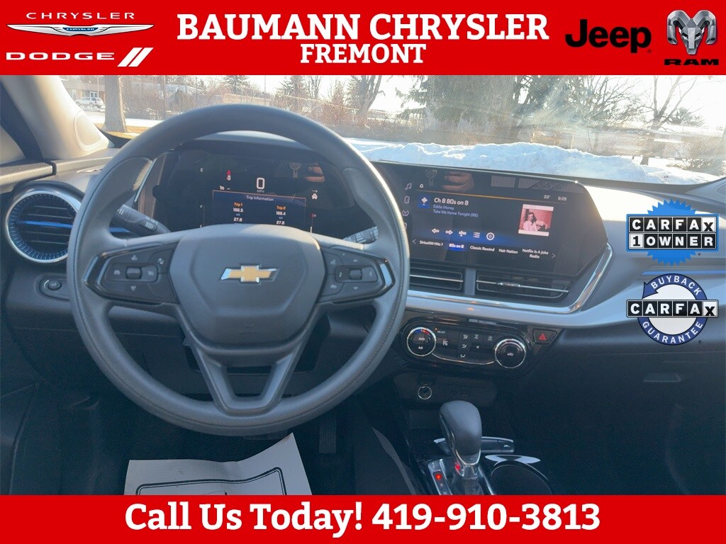Used 2025 Chevrolet Trax LT SUV