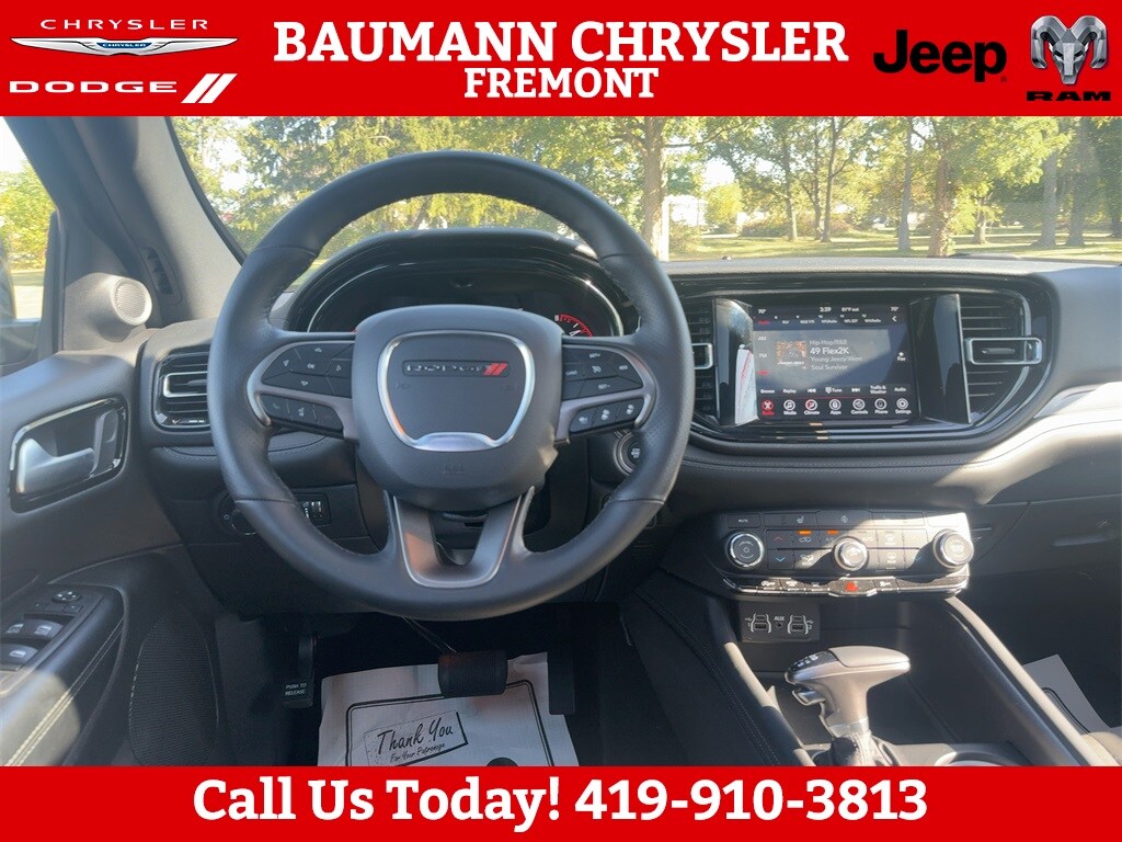 2023 Dodge Durango SXT Plus photo 3
