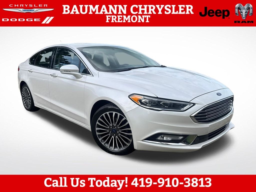 Used 2017 Ford Fusion SE Sedan
