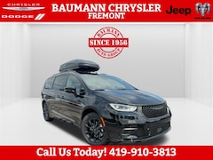 2025 Chrysler Pacifica SELECT Passenger Van