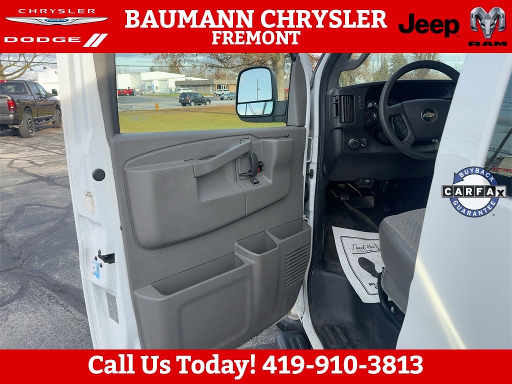 Used 2018 Chevrolet Express 3500 LT Minivan/Van