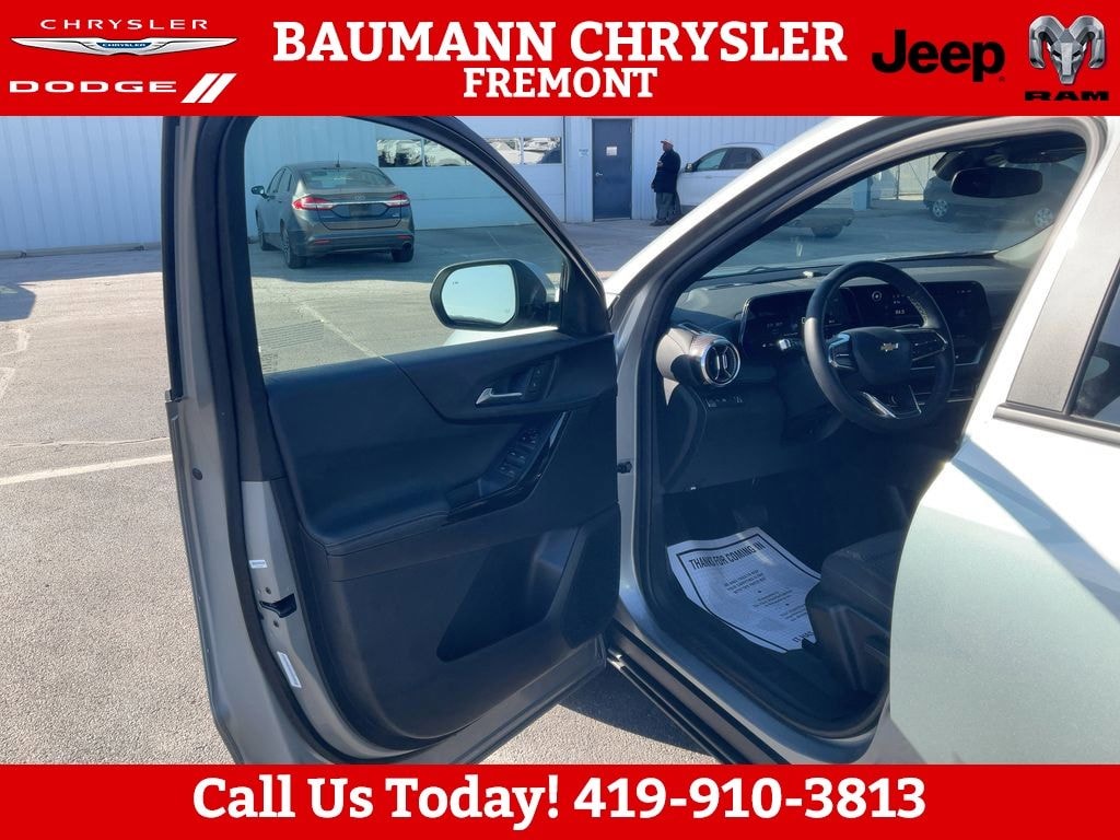 Used 2025 Chevrolet Equinox LT SUV