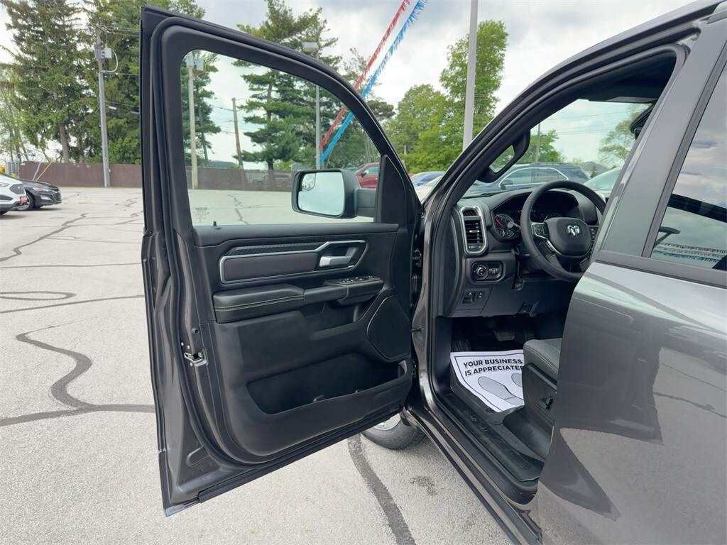 2025 Ram 1500 Big Horn photo 2