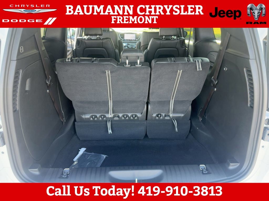 2026 Chrysler Pacifica Select - Photo 7