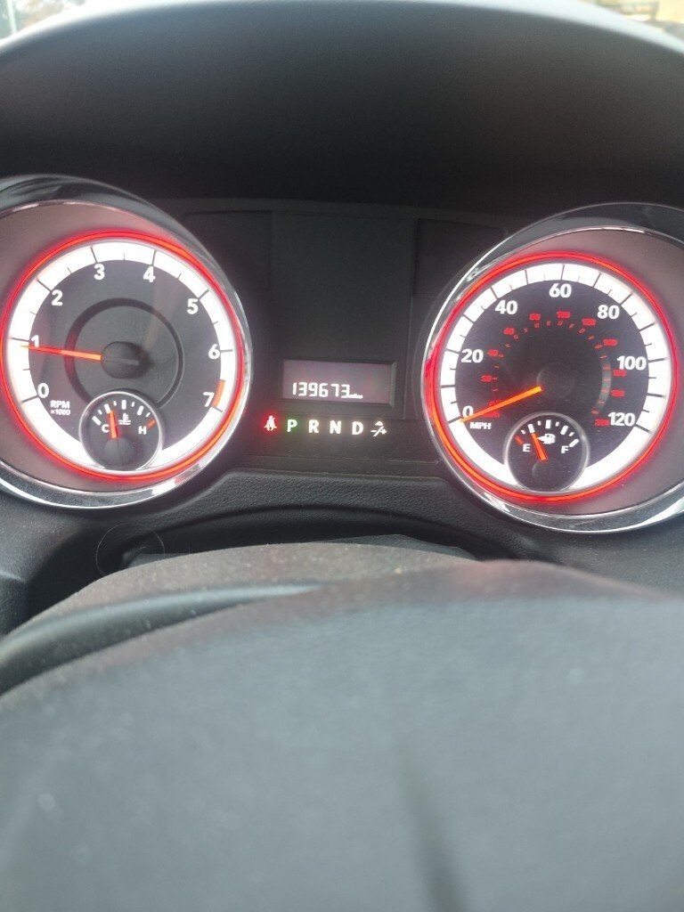 2014 Dodge Grand Caravan SXT photo 2