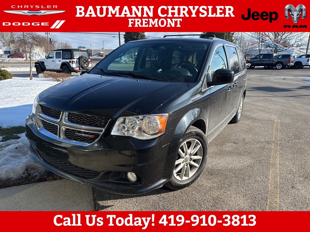 Used 2018 Dodge Grand Caravan SXT Minivan/Van