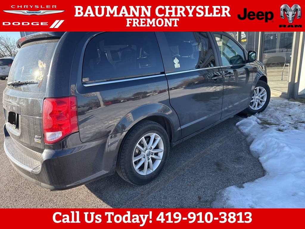 Used 2018 Dodge Grand Caravan SXT Minivan/Van