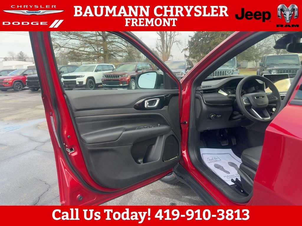 New 2026 Jeep Compass LATITUDE ALTITUDE 4X4 Sport Utility