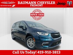 2025 Chrysler Pacifica SELECT Passenger Van