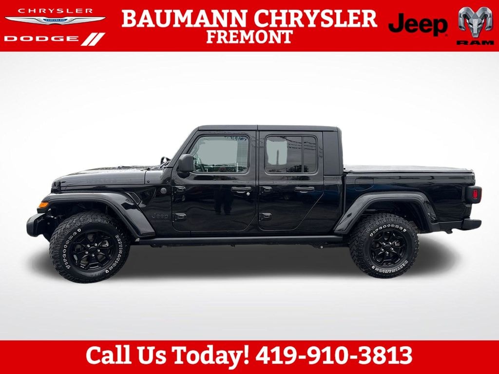 Used 2022 Jeep Gladiator Willys Truck
