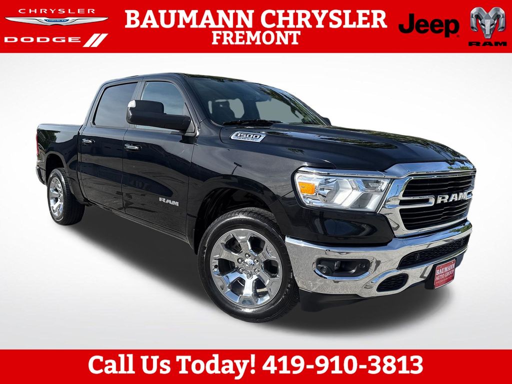 2019 RAM 1500 Big Horn/Lone Star 4x4 Crew Cab 5'7's photo