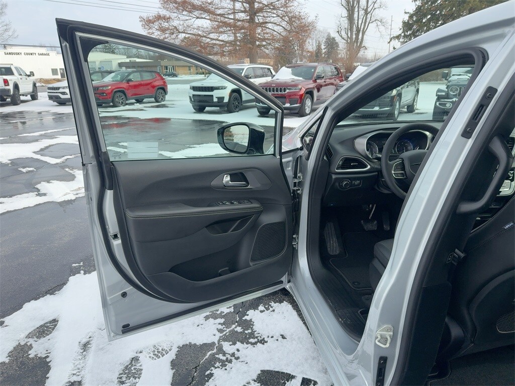 New 2026 Chrysler Voyager LX Cargo Van