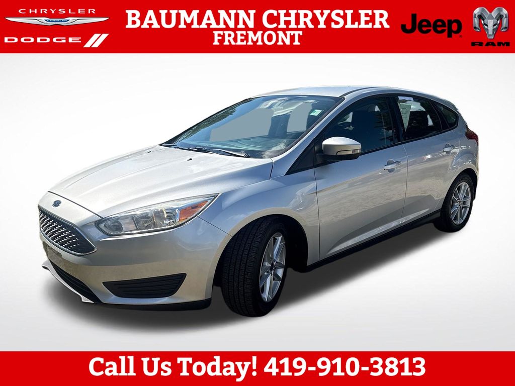 Used 2016 Ford Focus SE with VIN 1FADP3K2XGL333320 for sale in Fremont, OH