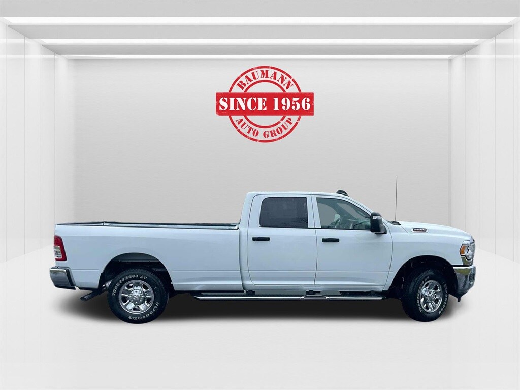 2024 Ram 2500 Tradesman photo 3