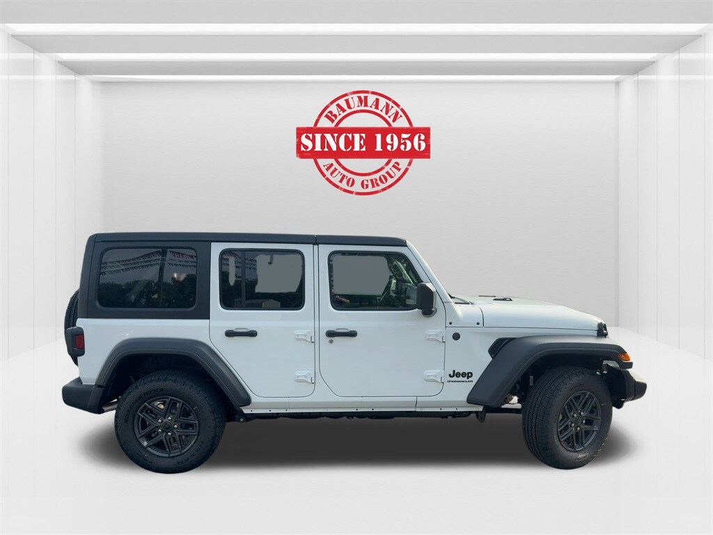 2025 Jeep Wrangler Sport S photo 4