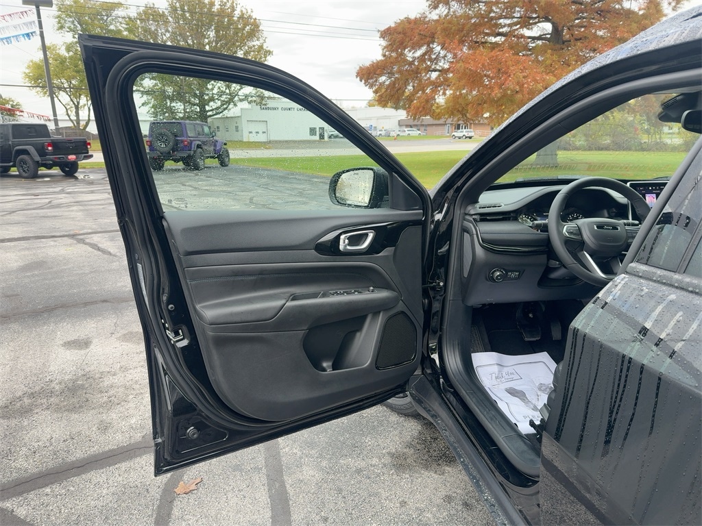 New 2026 Jeep Compass Latitude Altitude Sport Utility