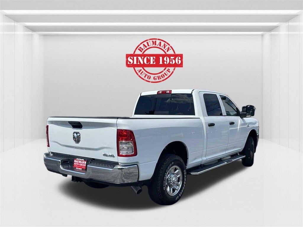 2023 Ram 3500 Tradesman photo 4