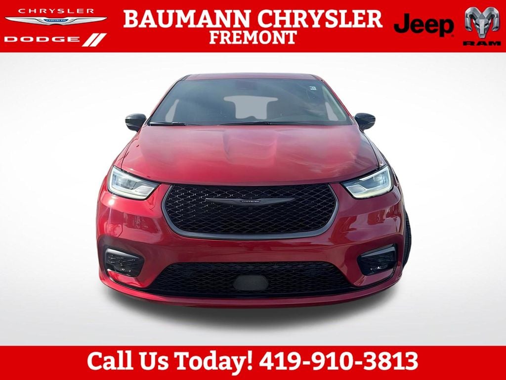 2026 Chrysler Pacifica Select - Photo 11