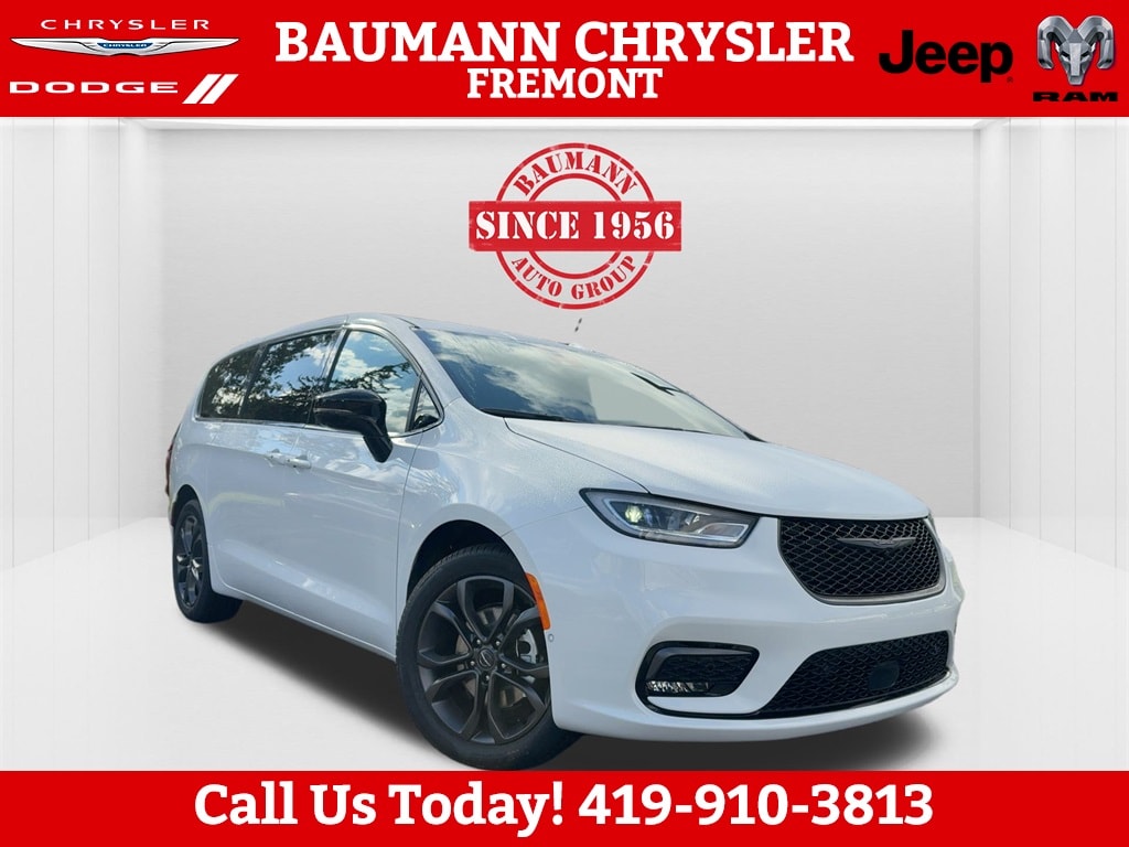 New 2026 Chrysler Pacifica SELECT Passenger Van