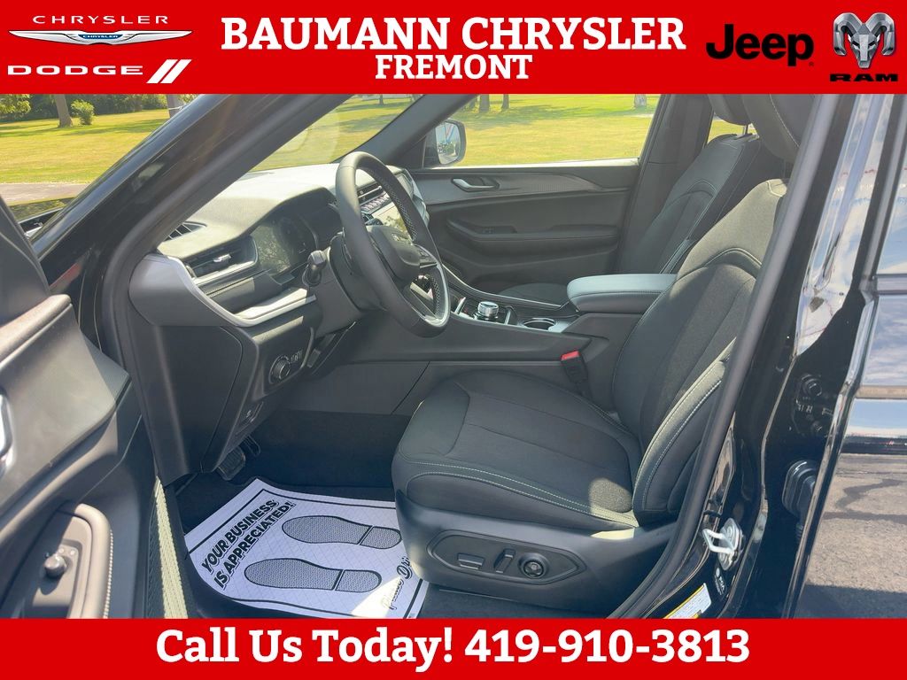 2025 Jeep Grand Cherokee L Laredo - Photo 16