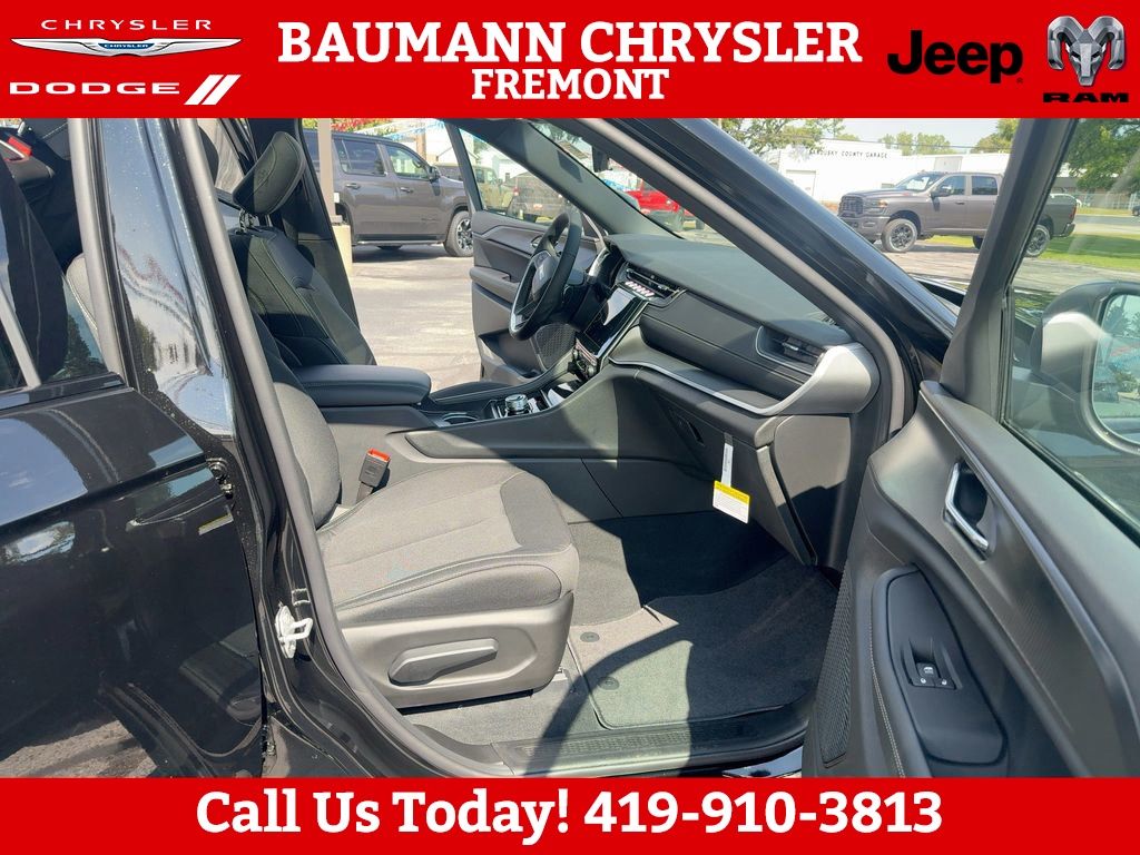2025 Jeep Grand Cherokee L Laredo - Photo 12