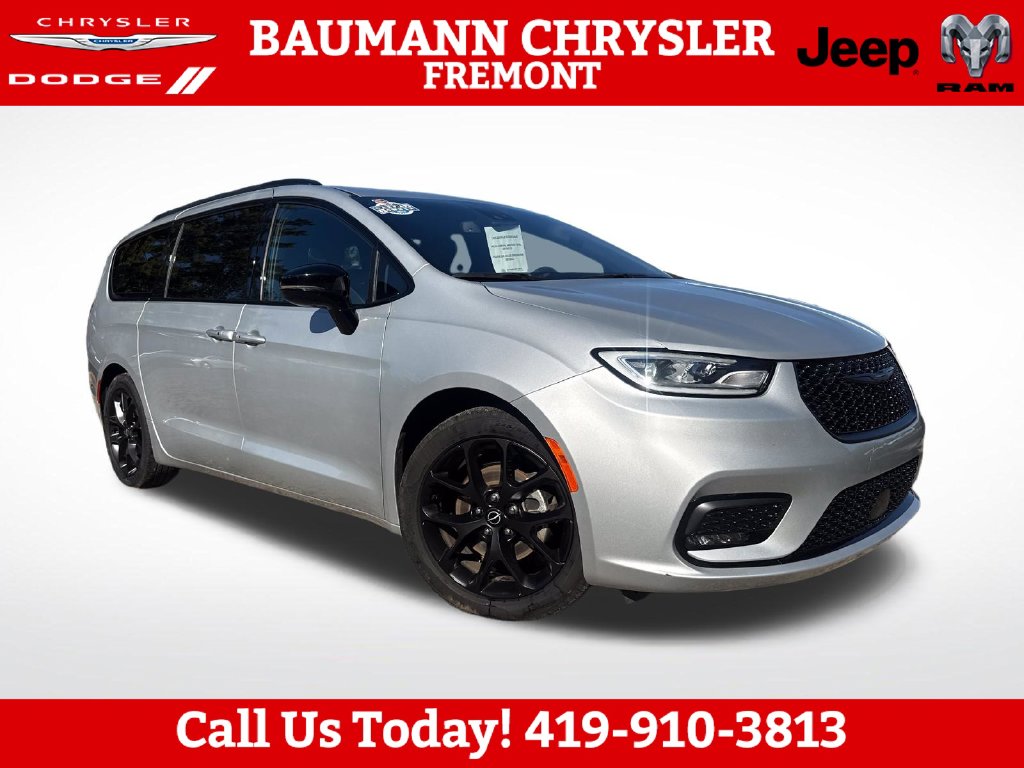  Chrysler Pacifica
