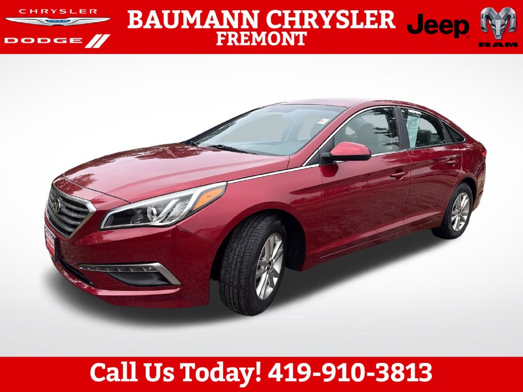 Used 2015 Hyundai Sonata SE with VIN 5NPE24AFXFH246771 for sale in Fremont, OH