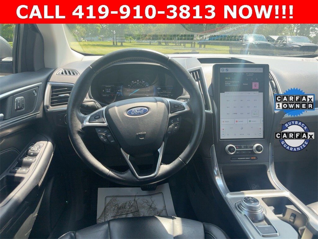 2022 Ford Edge Titanium photo 3