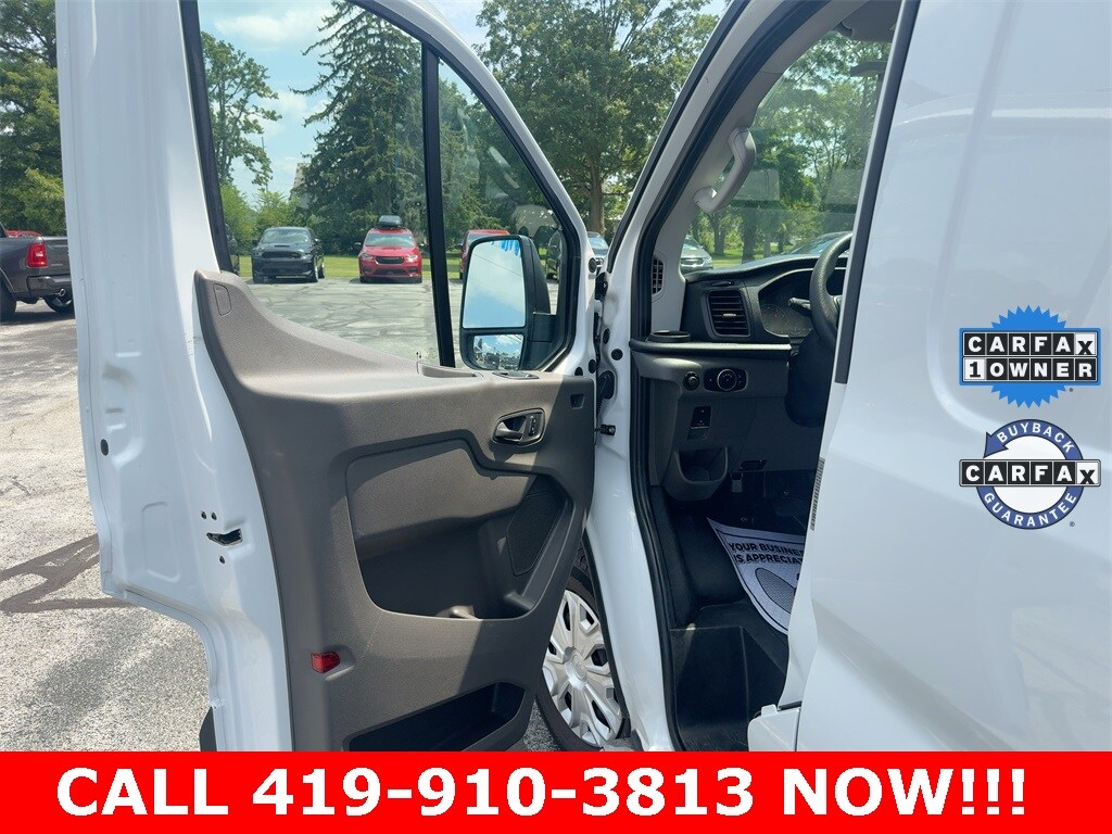 2023 Ford Transit photo 2