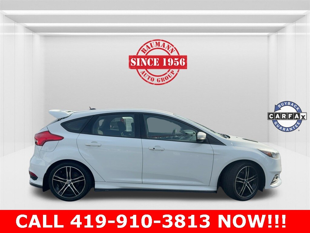 2017 Ford Focus ST photo 3