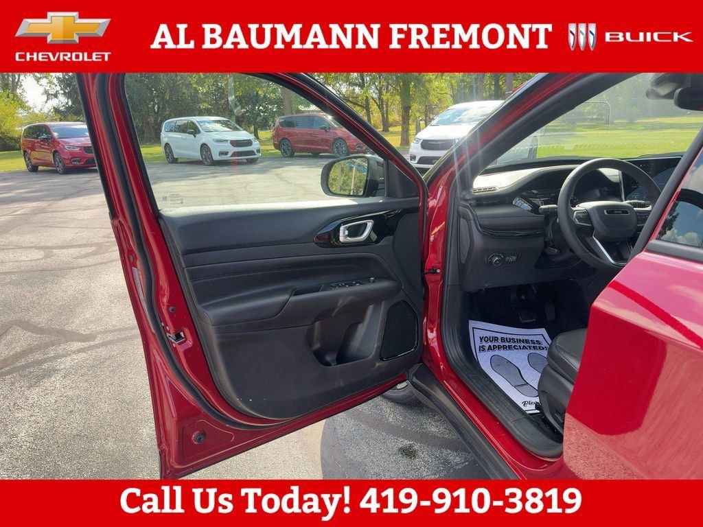 New 2026 Jeep Compass LIMITED ALTITUDE 4X4 Sport Utility