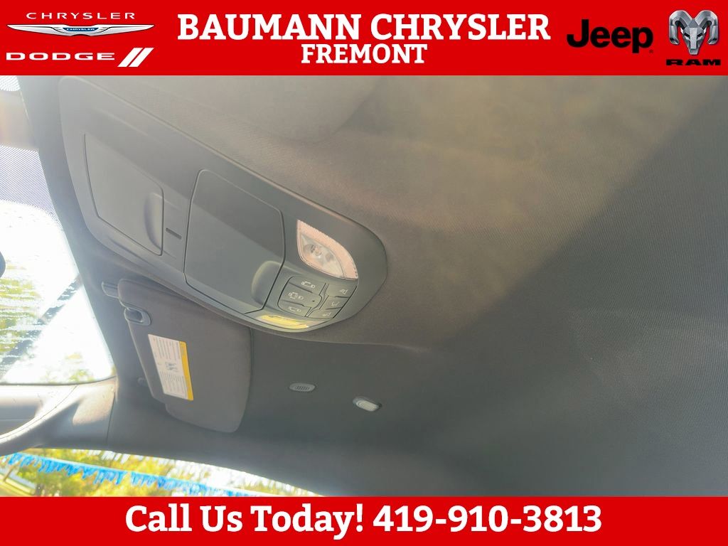2026 Chrysler Pacifica Select - Photo 22