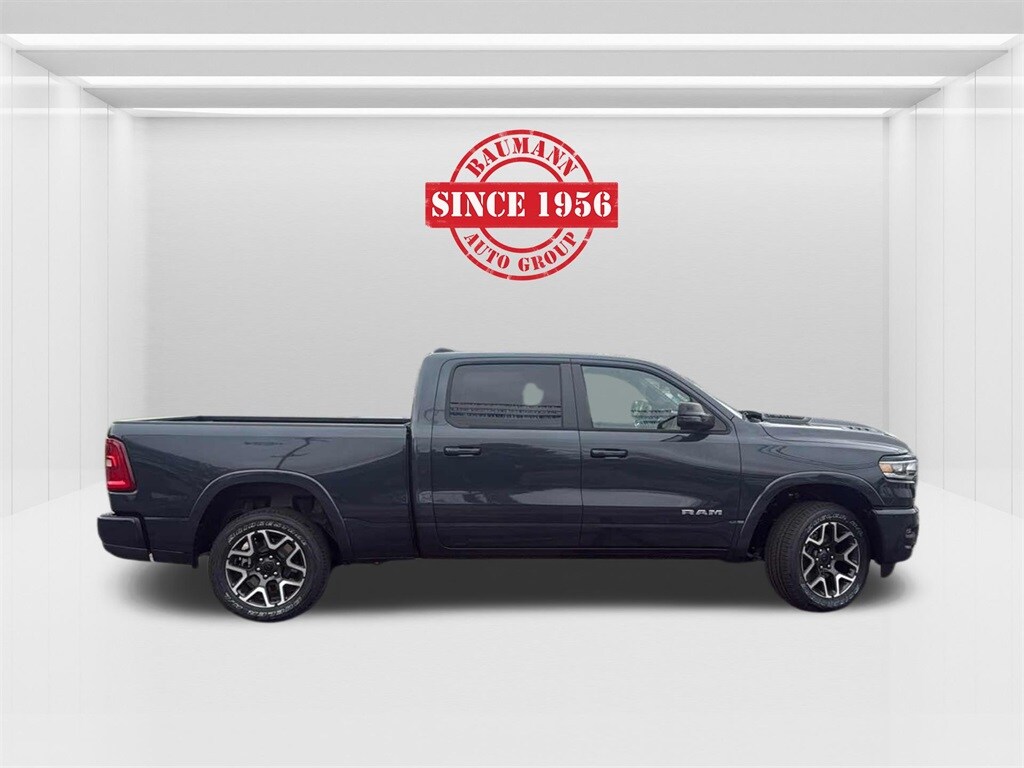 2025 Ram 1500 Laramie photo 4