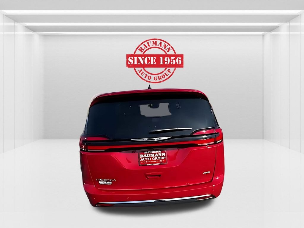 New 2026 Chrysler Pacifica SELECT AWD Passenger Van