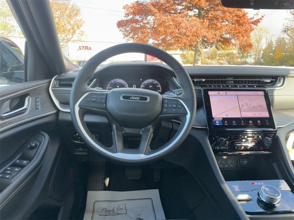 New 2025 Jeep Grand Cherokee LIMITED 4X4 Sport Utility