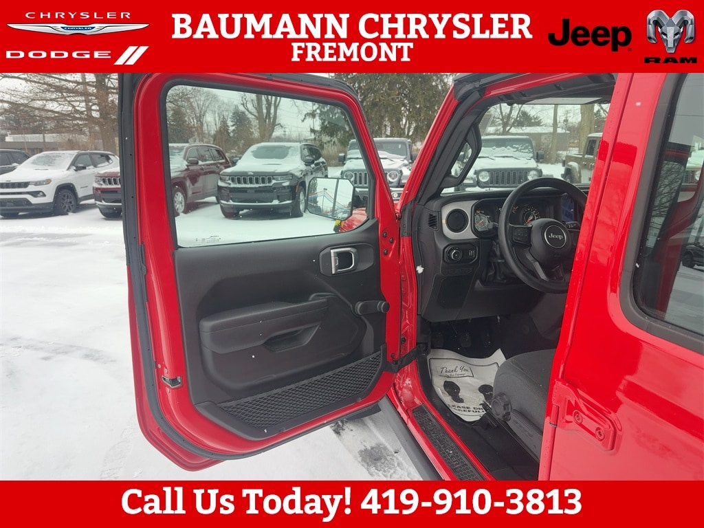 Used 2024 Jeep Wrangler Sport SUV