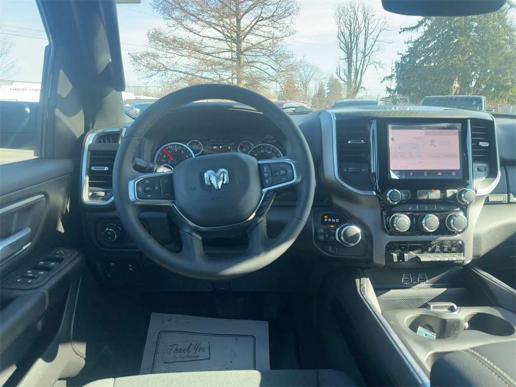 New 2026 Ram 1500 BIG HORN CREW CAB 4X4 5'7 BOX Pickup