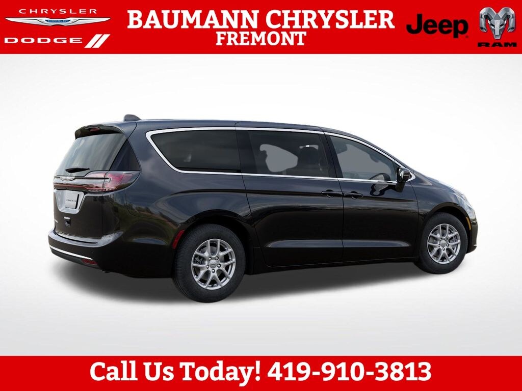 New 2026 Chrysler Pacifica SELECT Passenger Van