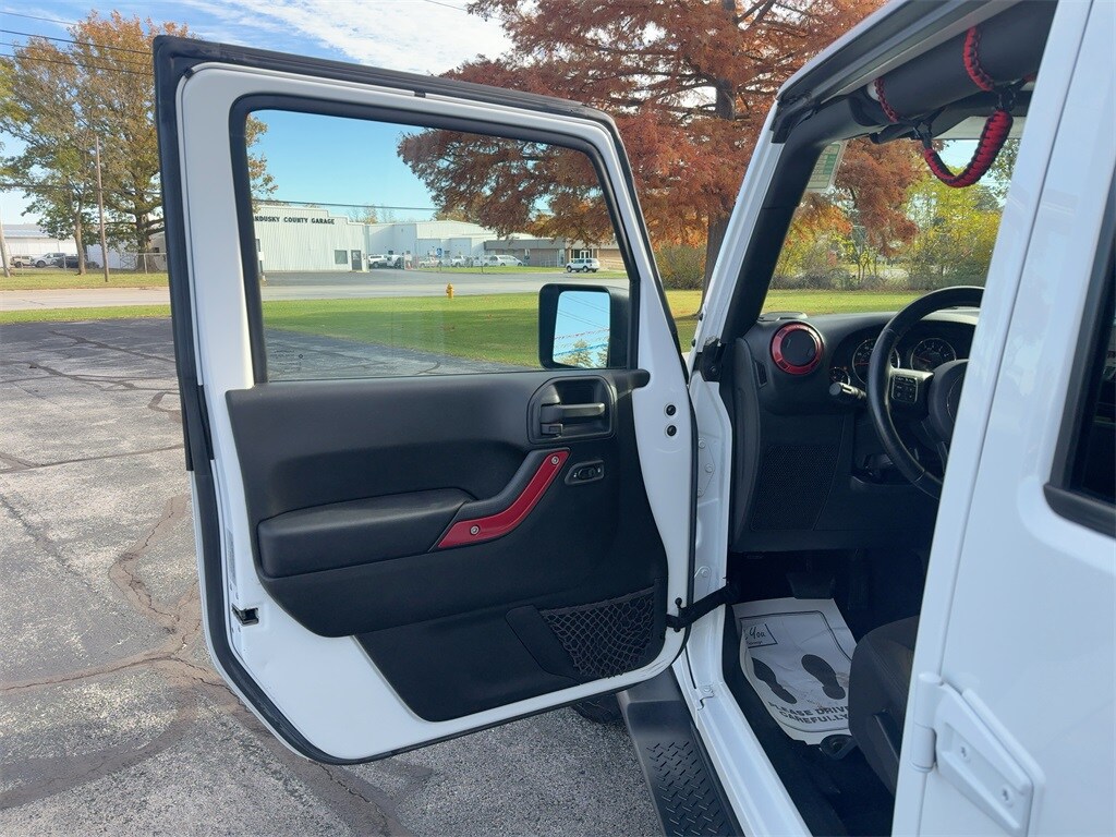 Used 2016 Jeep Wrangler Unlimited Sport SUV