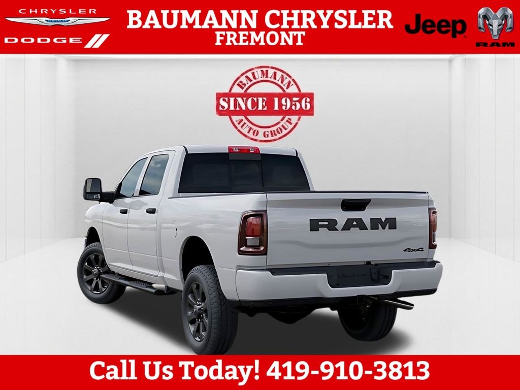 New 2026 Ram 2500 BLACK EXPRESS CREW CAB 4X4 6'4 BOX Pickup