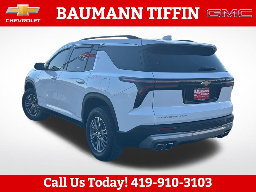 Used 2025 Chevrolet Traverse LT SUV