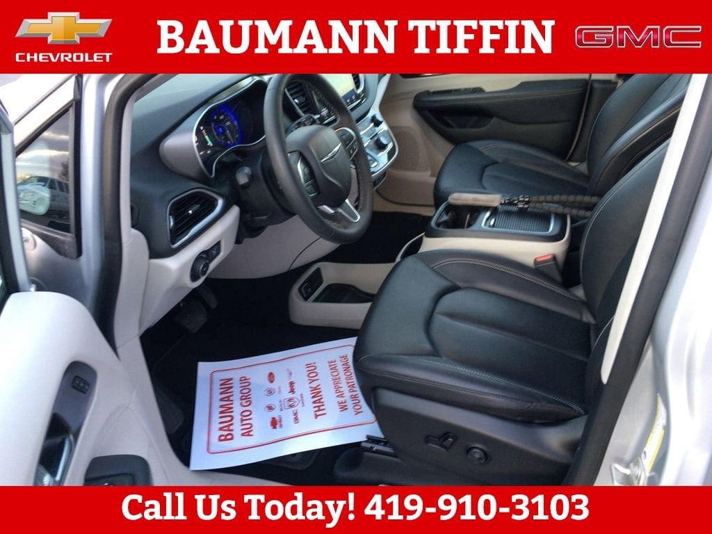 2024 Chrysler Pacifica Touring L - Photo 16