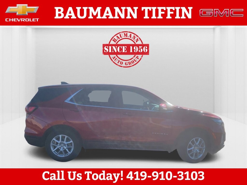 2024 Chevrolet Equinox LT photo 3