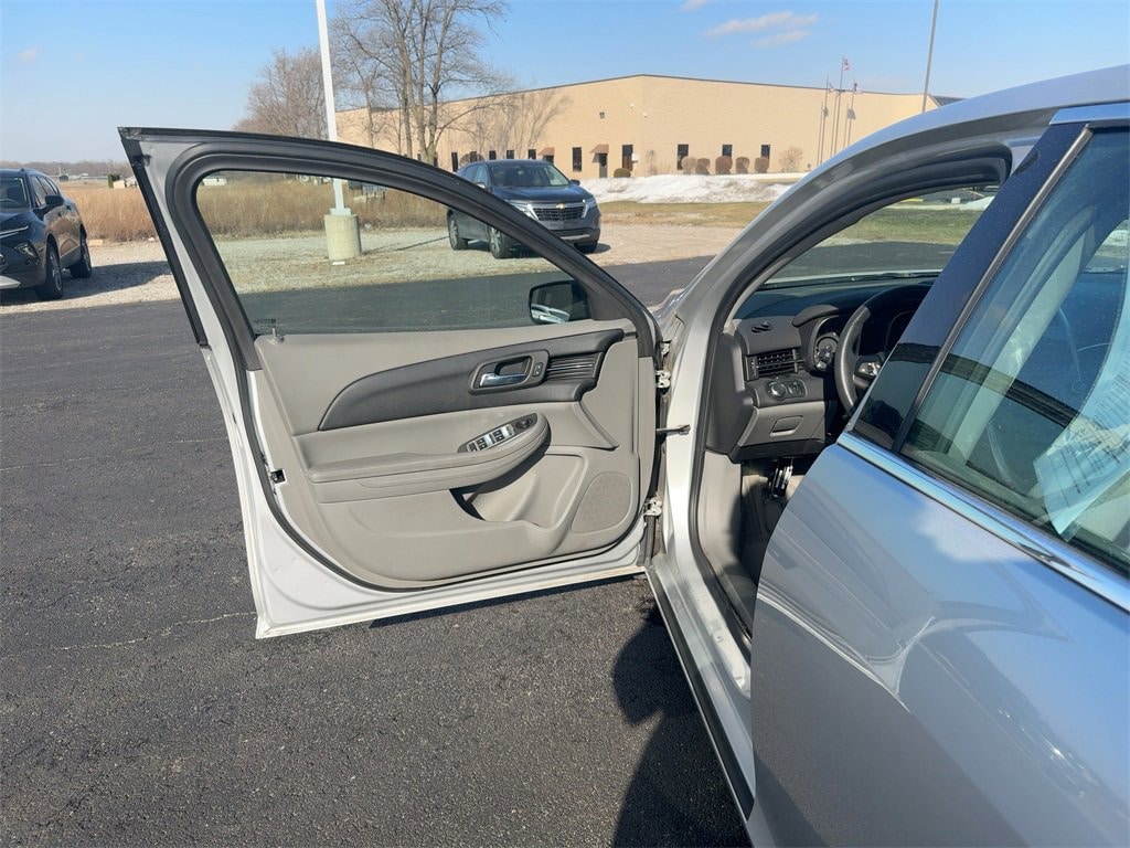 Used 2013 Chevrolet Malibu LS Car